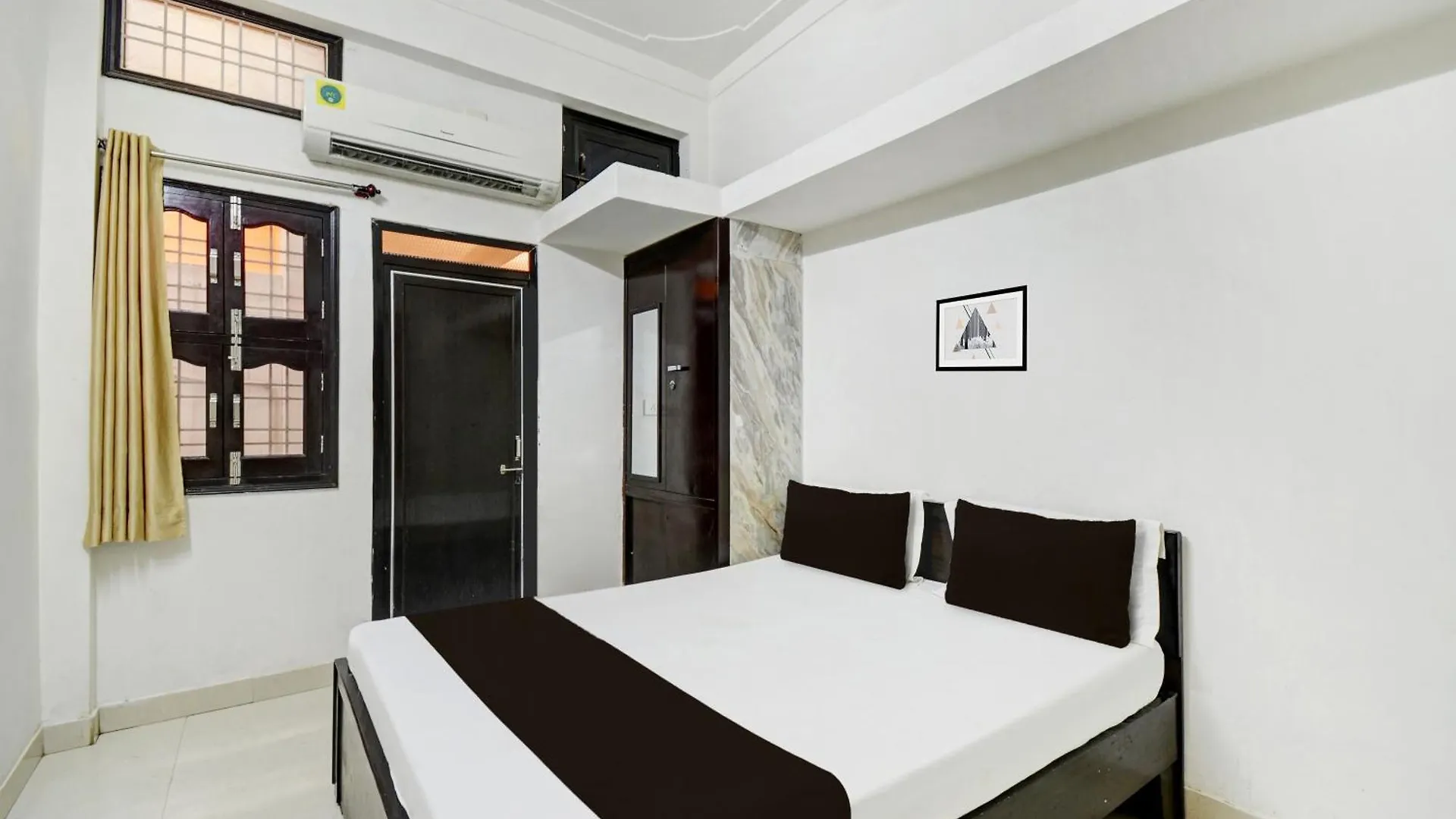 Hotel O The White Haveli Udaipur 3*,